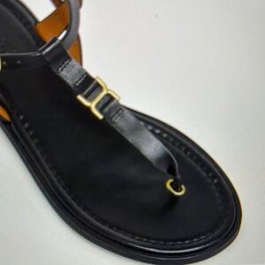 Chloe Marcie Black Leather Thong Sandals with dust bag and box gently used